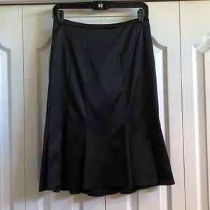 Tadashi black stretch satin skirt